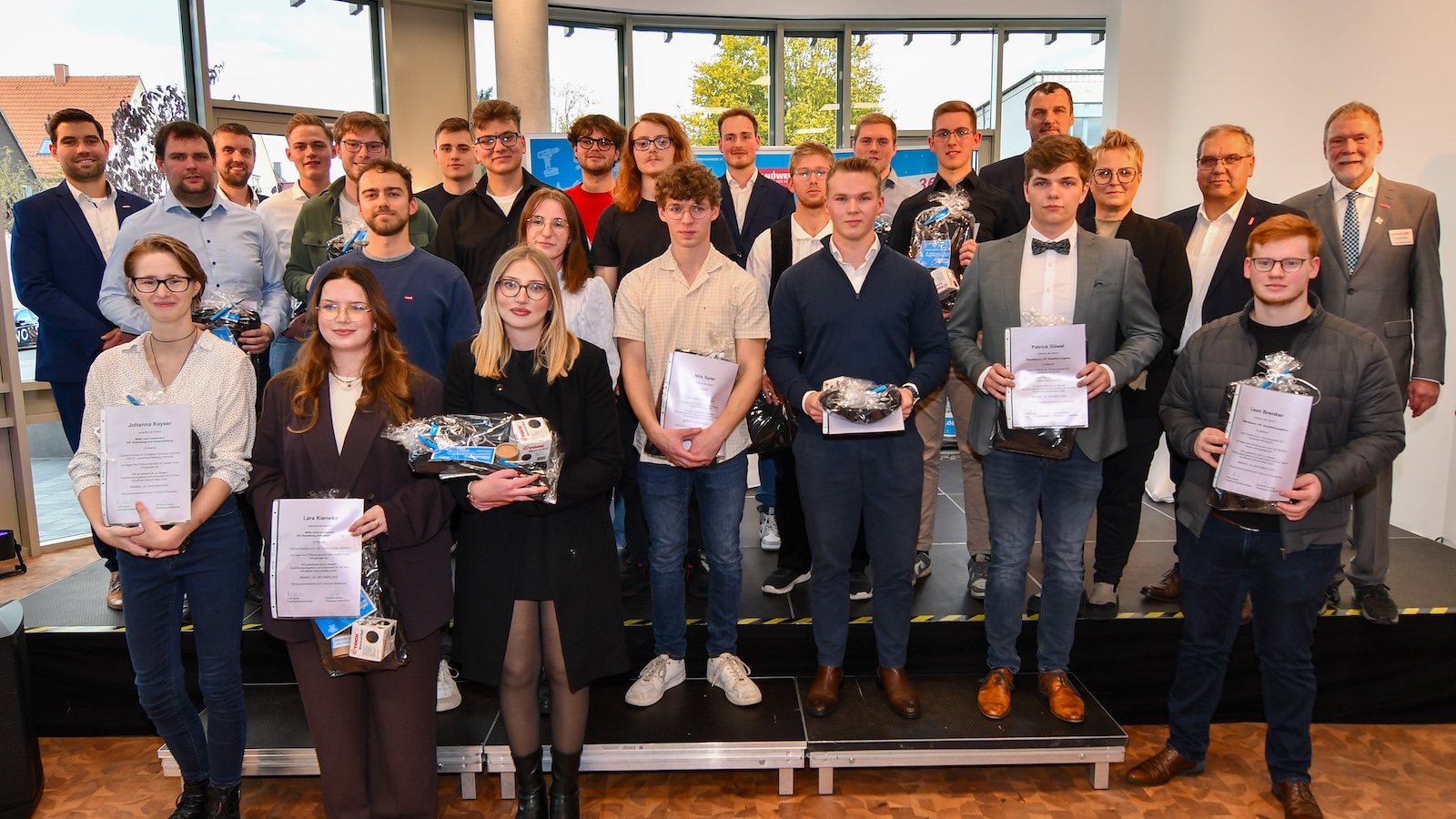 Premiere im BildungsCampus Handwerk: Kreishandwerkerschaft ehrte 20 junge Talente aus dem Handwerk